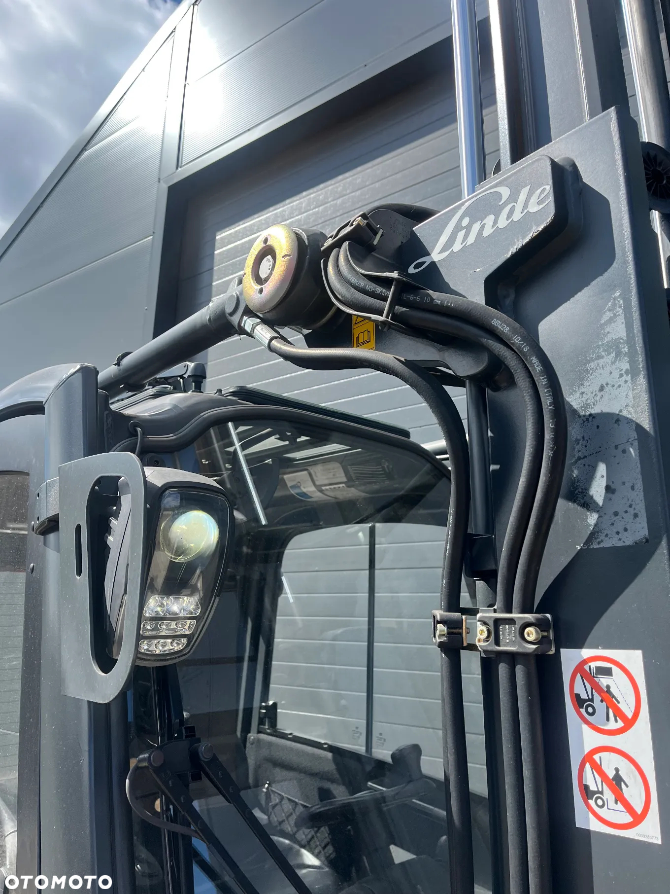 Linde H18T 391 Gaz LPG TRIPLEX Pełna kabina WAGA Pozycjoner Przesuw Oświetlenie drogowe - 28