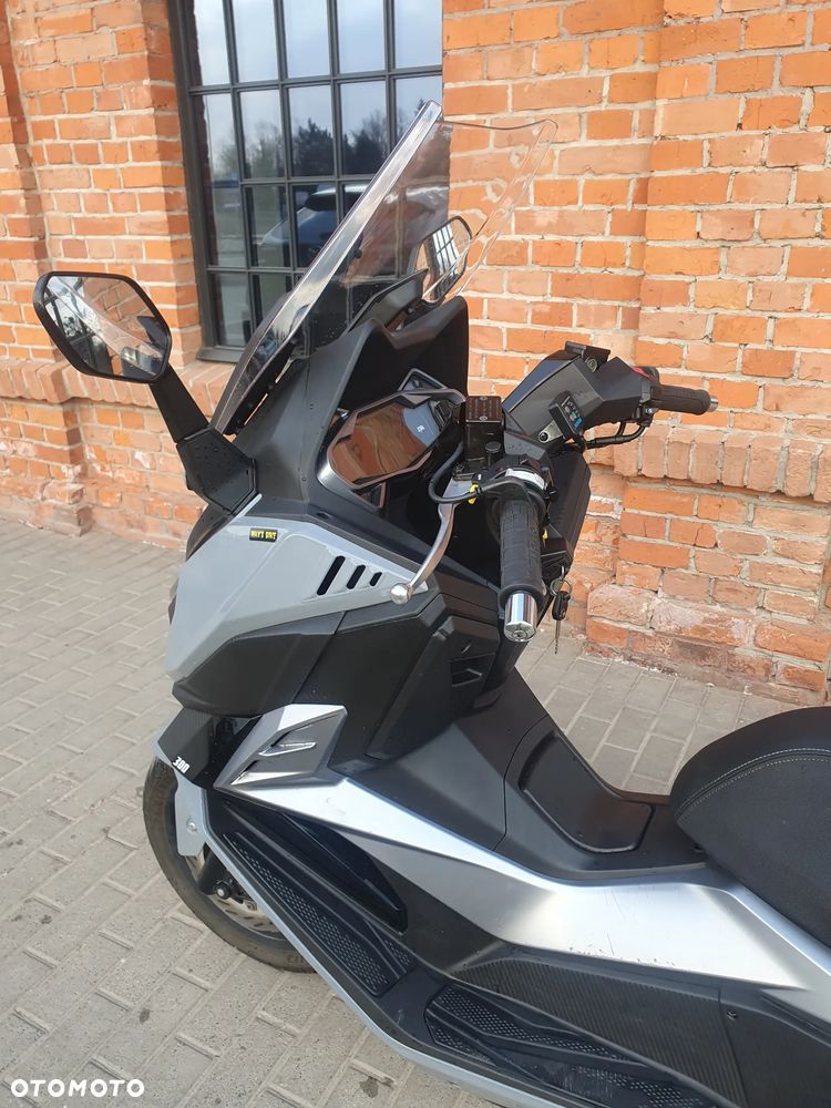 SYM CRUiSYM - 11