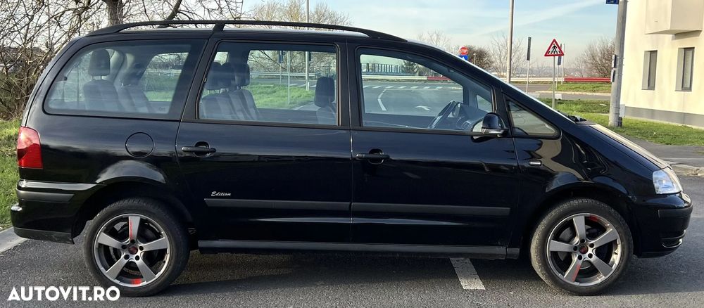 Volkswagen Sharan 1.9 TDI Exclusive Edition - 3