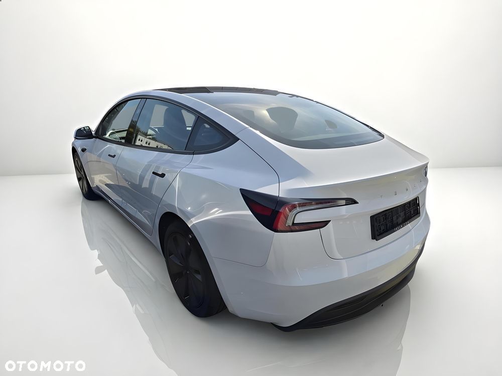 Tesla Model 3 Long Range AWD Premium - 8