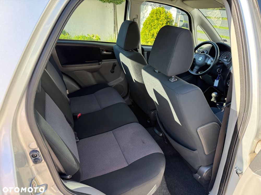 Suzuki SX4 1.6 VVT 4x2 Comfort - 29