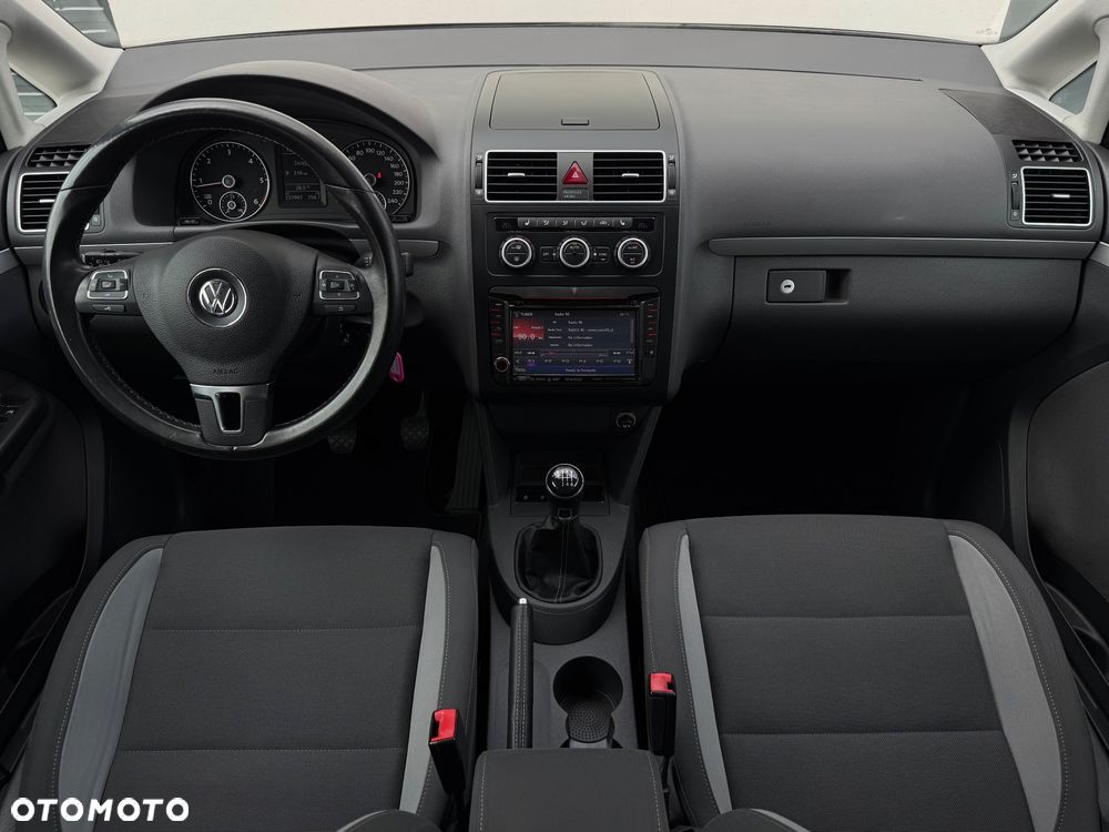 Volkswagen Touran 2.0 TDI DPF BlueMotion Technology Life - 8