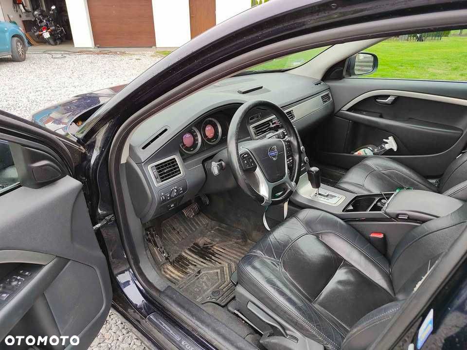 Volvo V70 - 3
