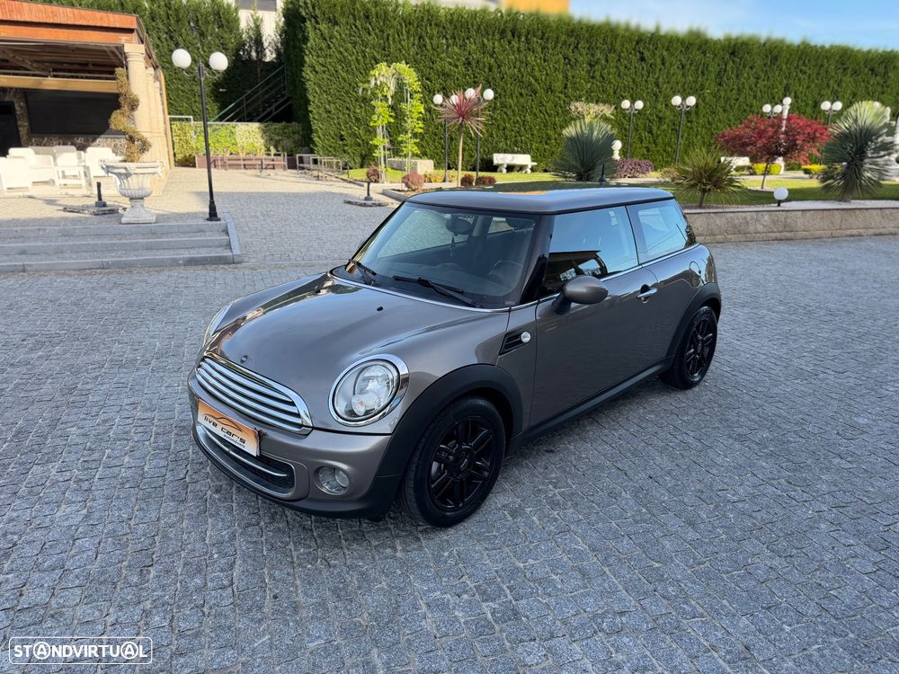 MINI 3 Portas Cooper D - 14