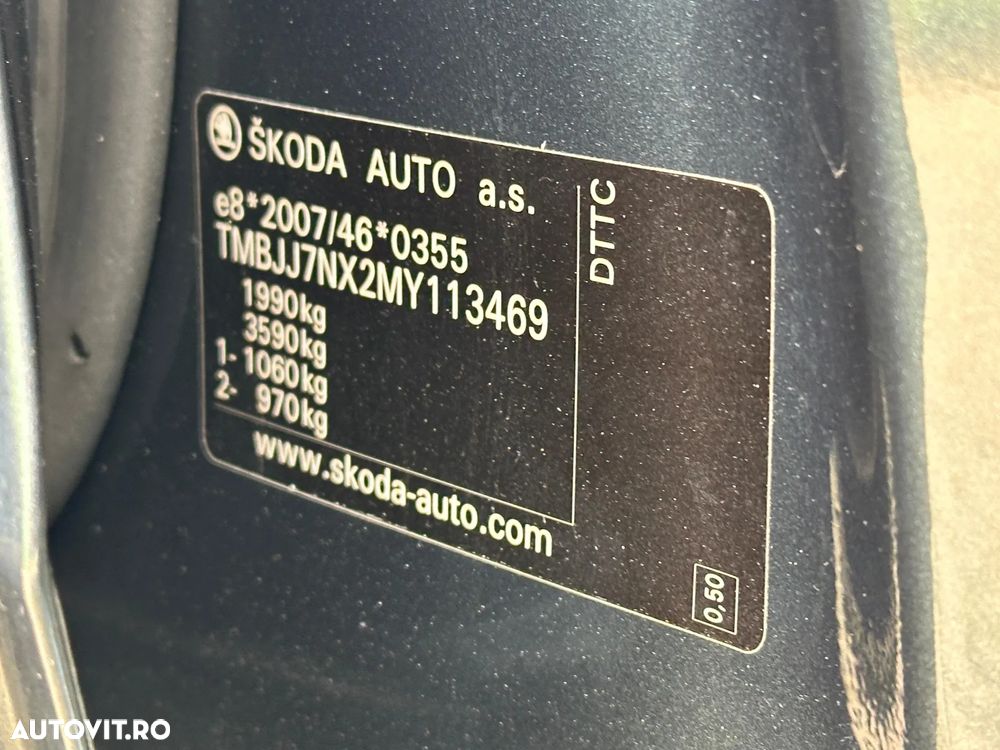 Skoda Octavia 2.0 TDI DSG Style - 30