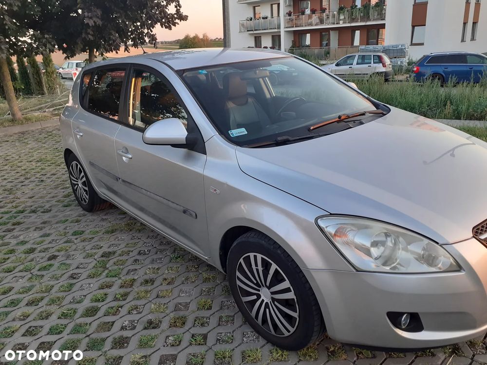 Kia Ceed 1.6 CRDi EX - 3
