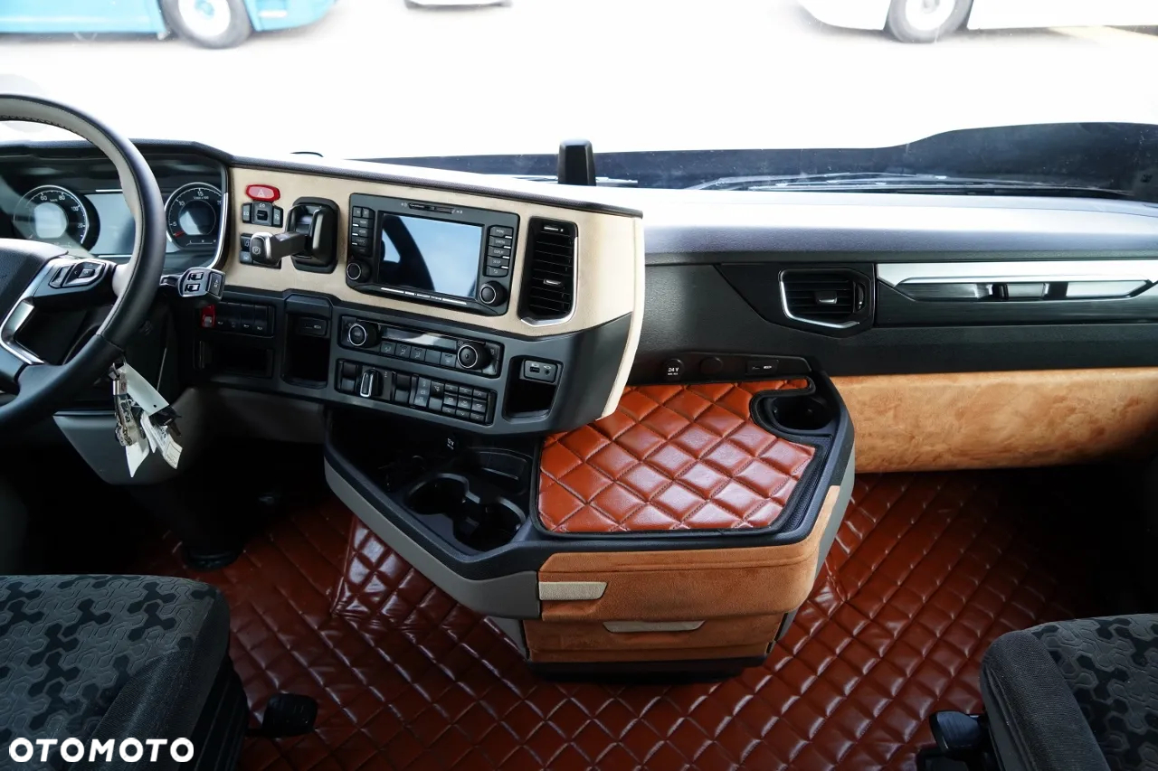 Scania S 500 / RETARDER / KLIMA POSTOJOWA / CAŁA NA PODUSZKACH / OPONY 100% / NAVI / PO KONTRAKCIE SERWISOWYM - 31