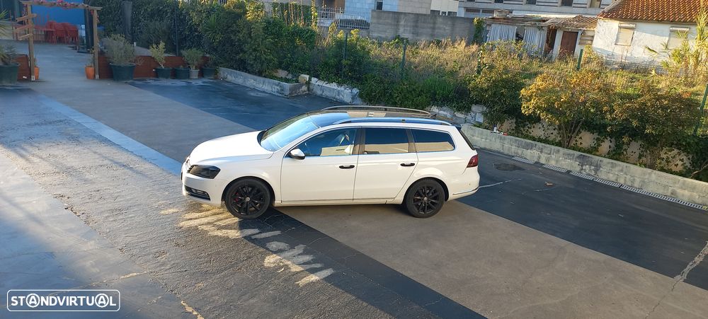 VW Passat Variant 2.0 TDi Highline Navig DSG - 19