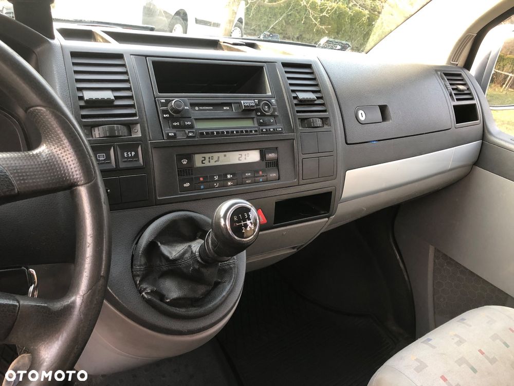 Volkswagen Caravelle L1 - 14