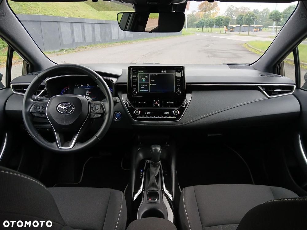 Toyota Corolla - 26