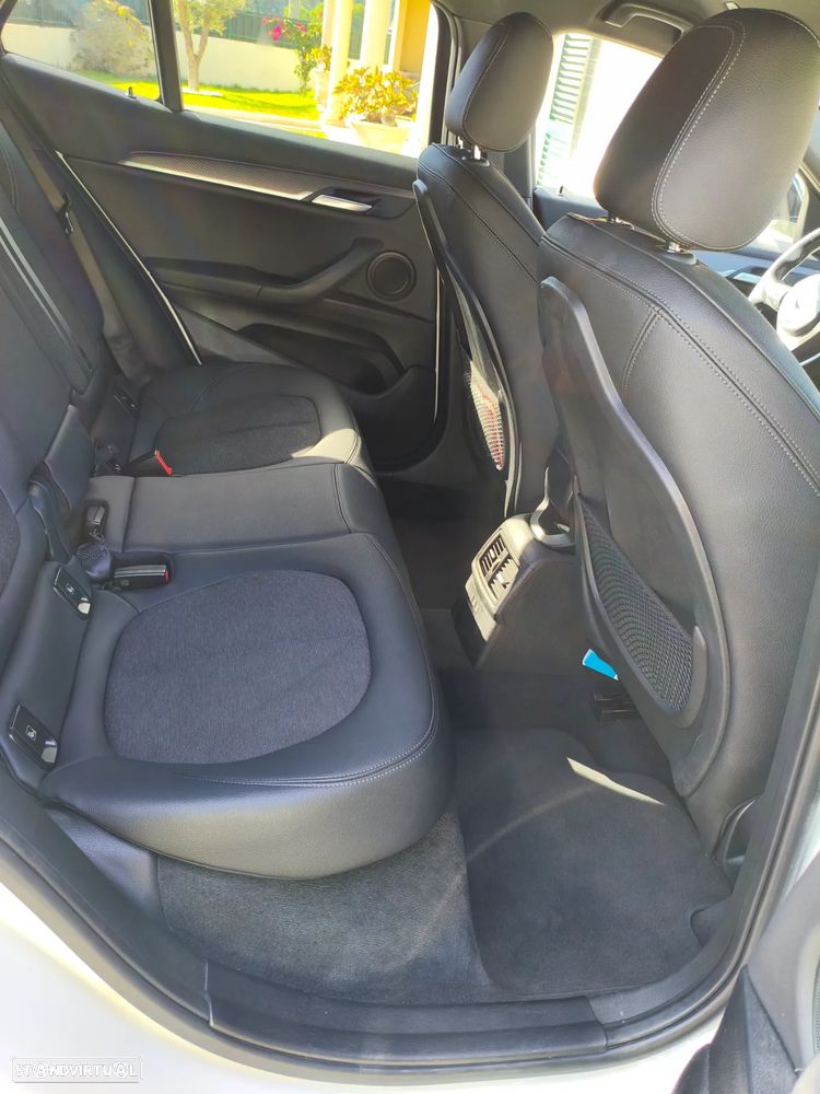 BMW X2 25 e xDrive Pack M - 9