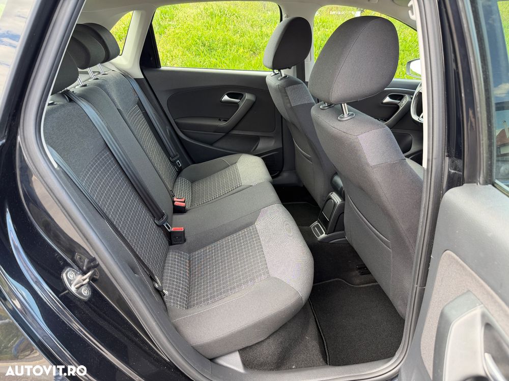 Volkswagen Polo 1.2 TSI Blue Motion Technology Lounge - 11