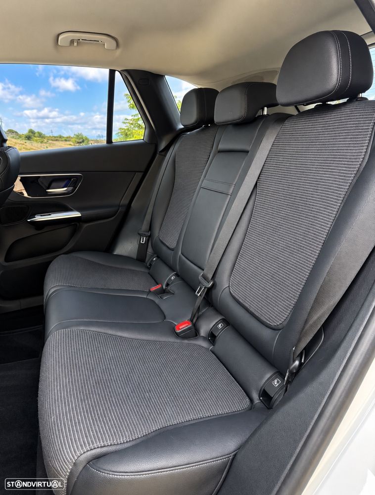 Mercedes-Benz GLC 300 de 4Matic - 12