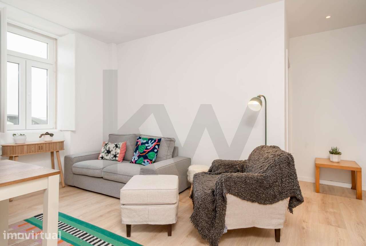 Apartamento T2 Totalmente Renovado, com Logradouro Privativo no Barrei - Grande imagem: 3/22