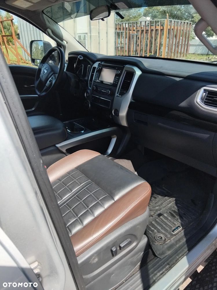 Nissan Titan - 6
