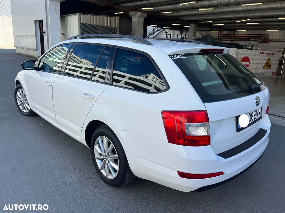 Skoda Octavia 2.0 TDI ELEGANCE DSG - 28