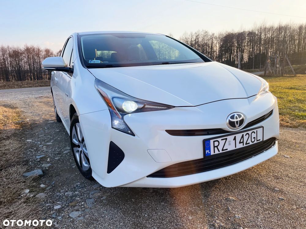 Toyota Prius 1.8 Hybrid Active - 8