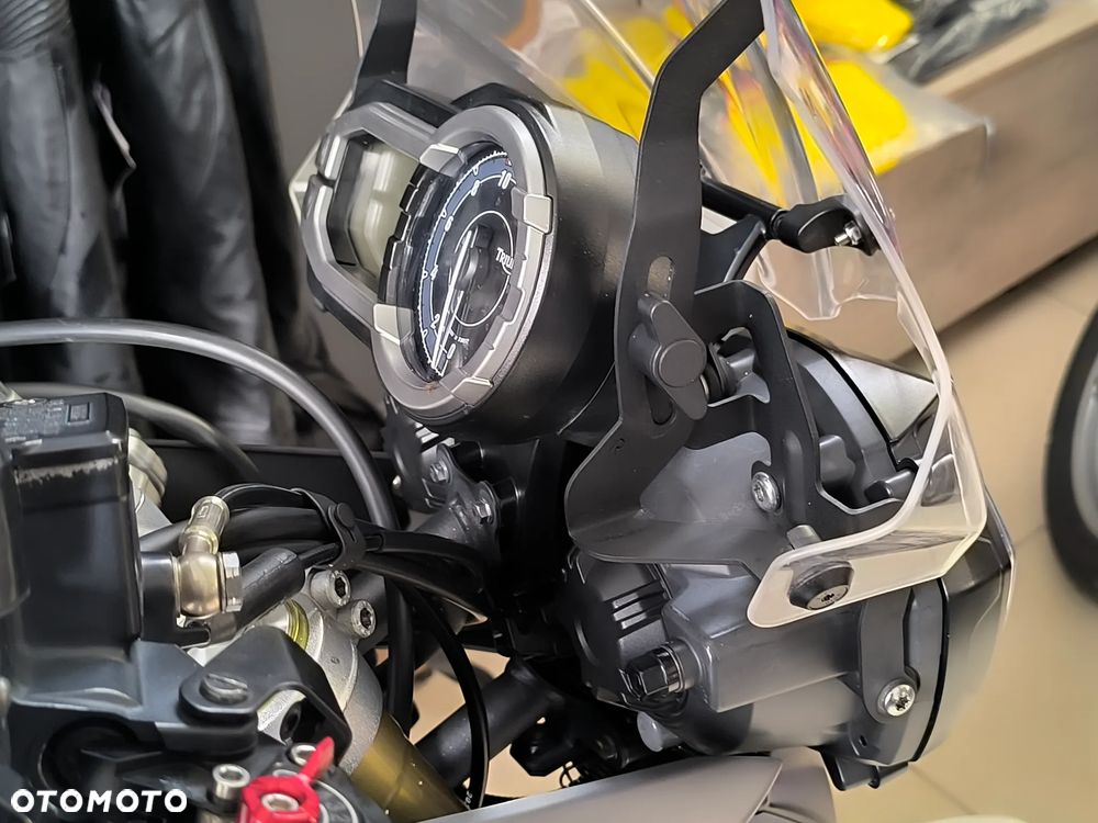 Triumph Tiger - 37