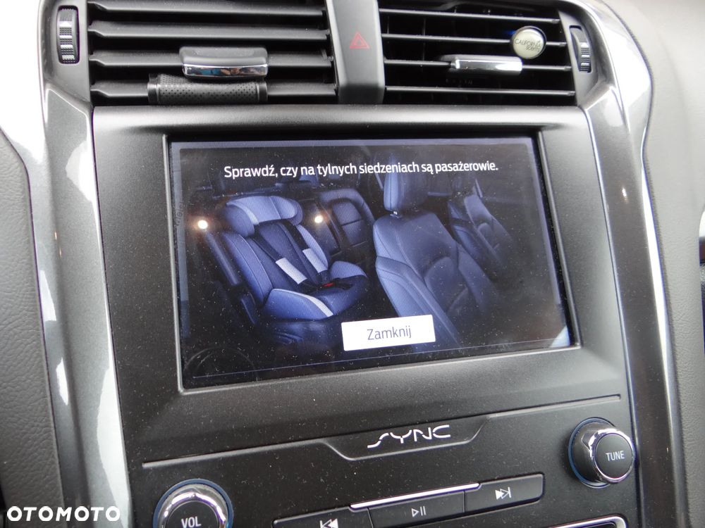Ford Mondeo Turnier 2.0 EcoBlue Titanium - 17