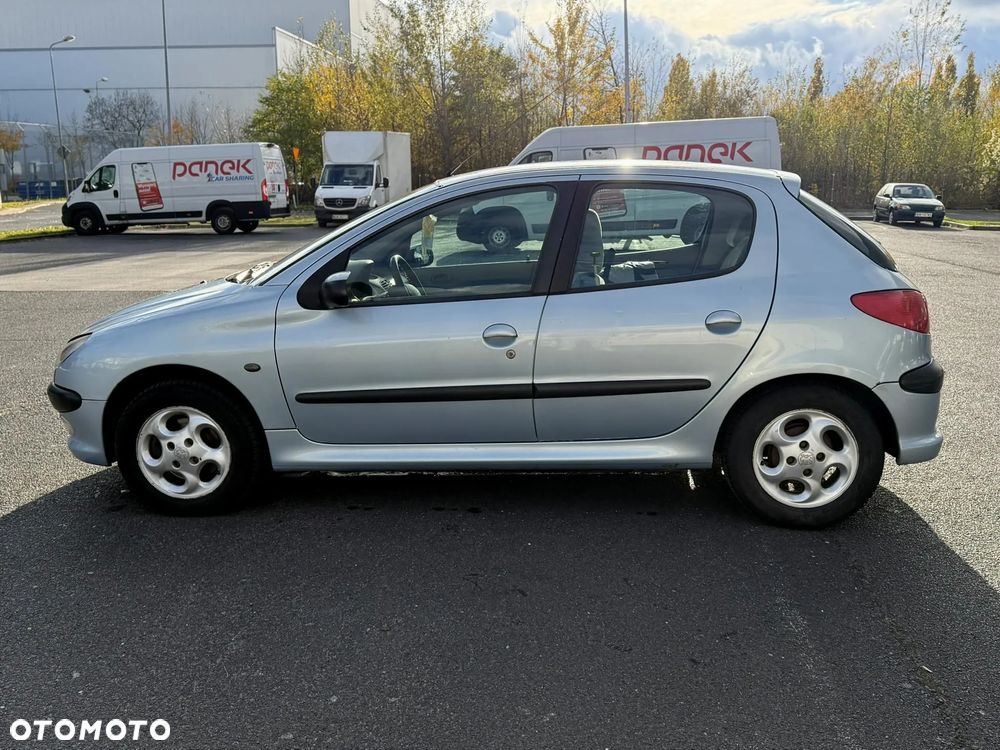 Peugeot 206 2.0 HDI XT - 7