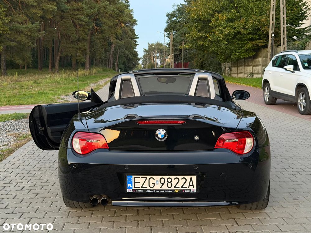 BMW Z4 2.5i - 5