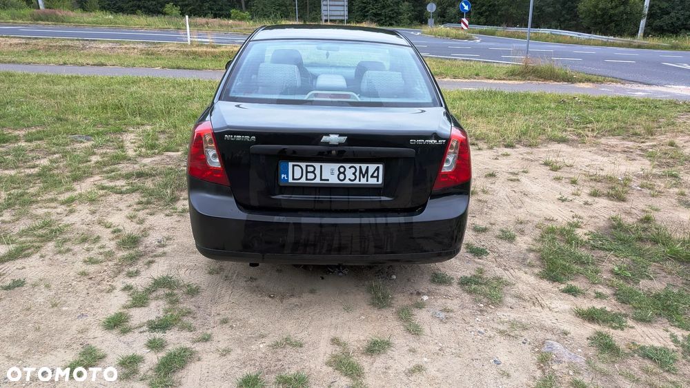 Chevrolet Nubira - 3