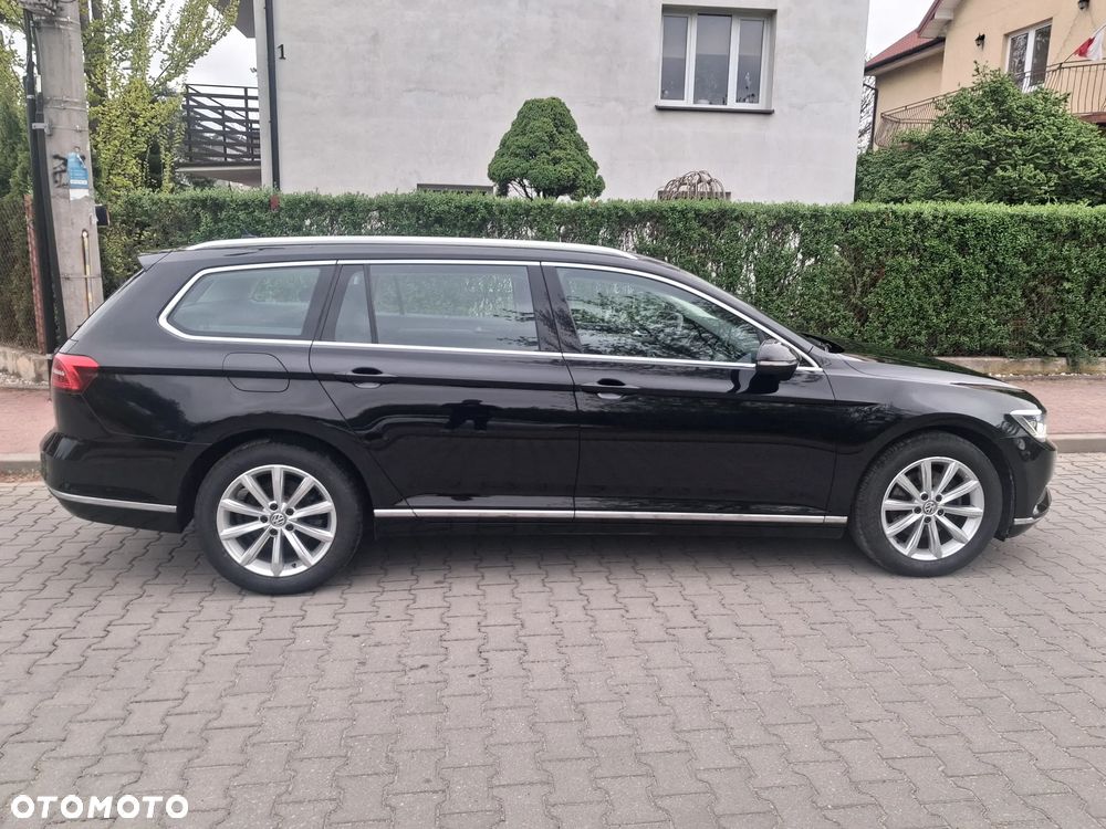 Volkswagen Passat - 11