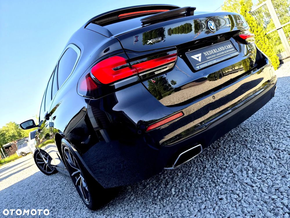 BMW Seria 5 530e xDrive - 37