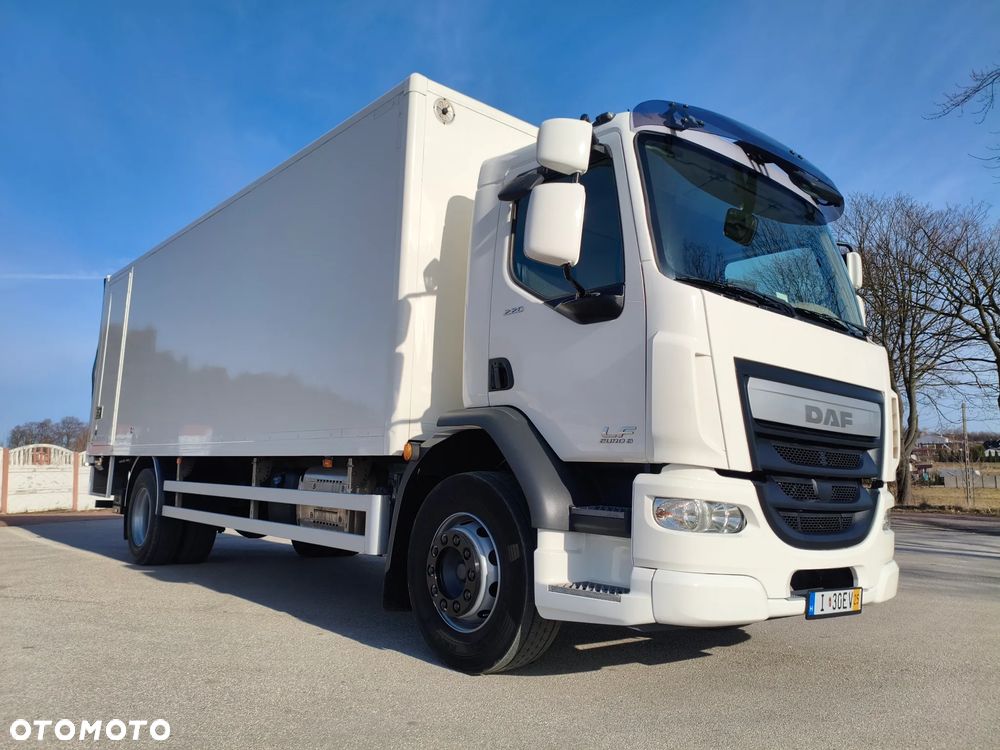 DAF DAF LF 250 / FA 290 / Izoterma / Winda / Holandia / Przebieg 241000 km /18 palet - 26