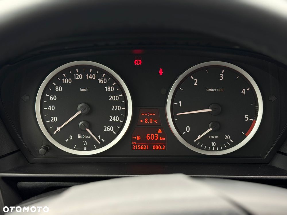 BMW Seria 5 525d - 9