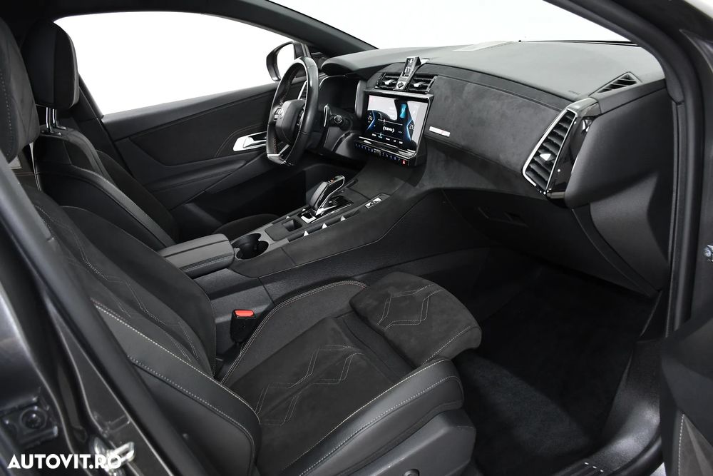 DS Automobiles DS 7 Crossback 1.6 PHeV AWD 300 EAT8 PERFORMANCE LINE + - 15