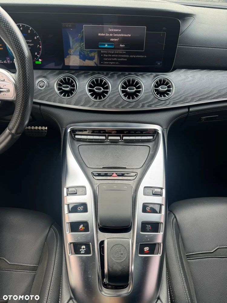 Mercedes-Benz AMG GT - 13