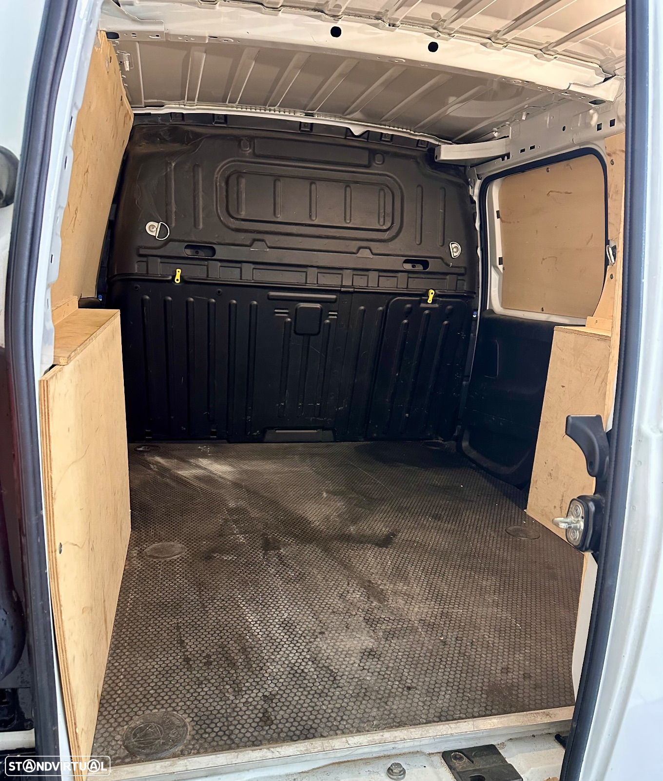 Peugeot Partner 1.5 BlueHDi 100 L2 EHZ Cabine Dupla - 21