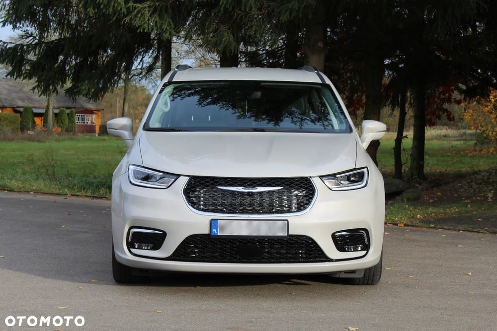 Chrysler Pacifica - 7