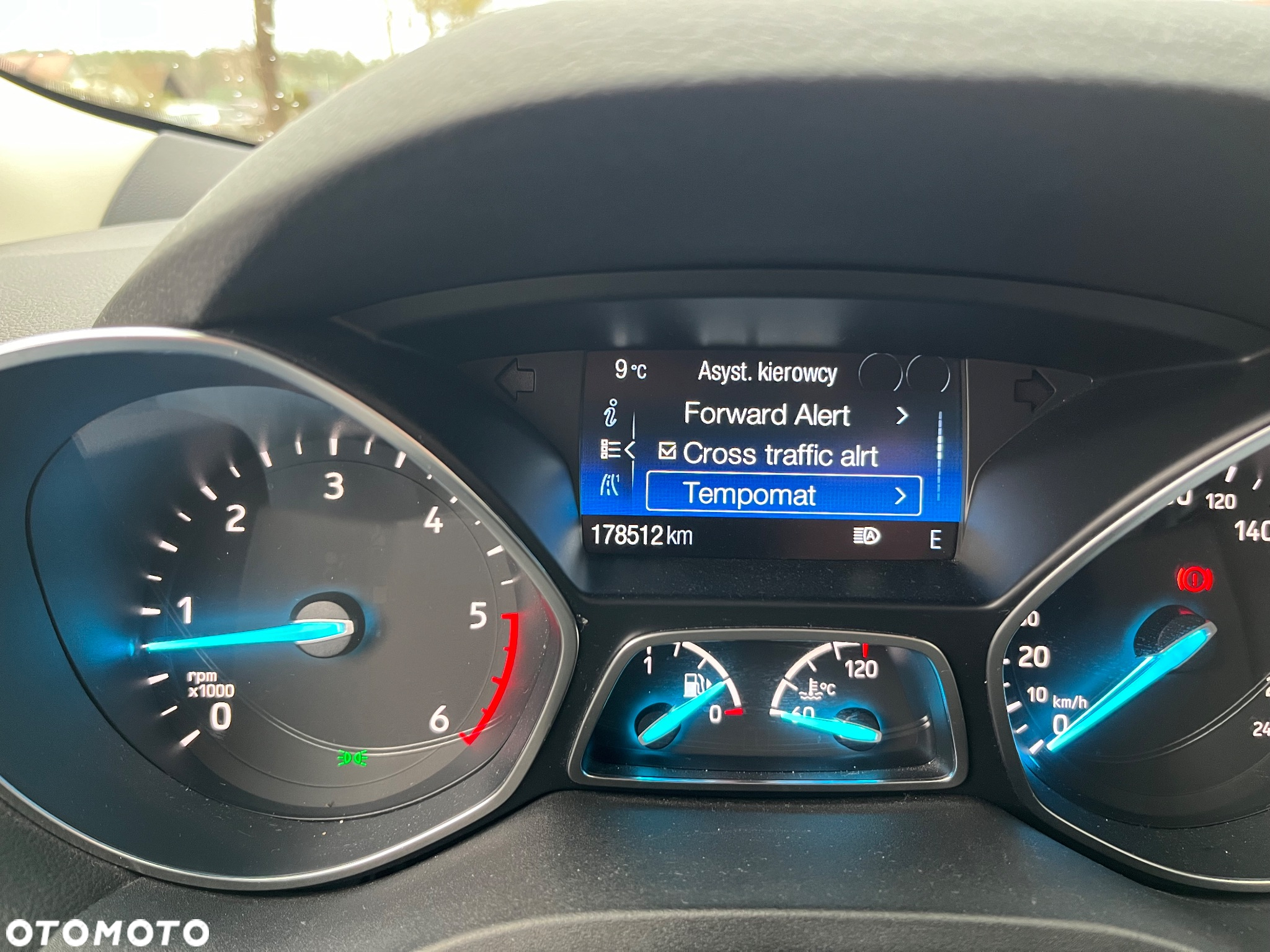 Ford Kuga 2.0 TDCi AWD Titanium - 22