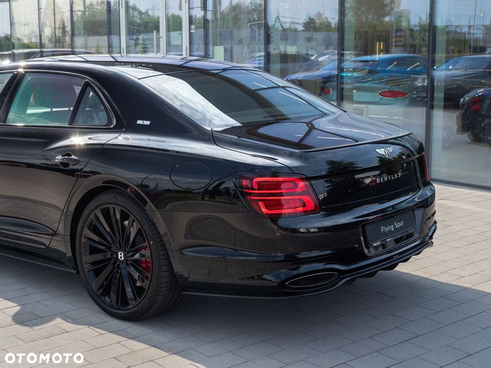 Bentley Flying Spur - 8