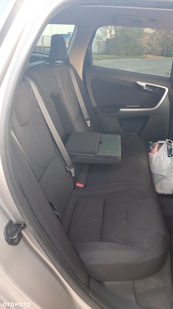 Volvo XC 60 D3 Kinetic - 18