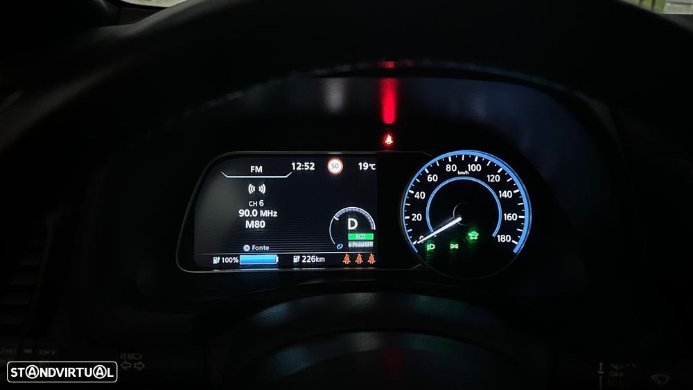 Nissan Leaf N-Connecta - 19