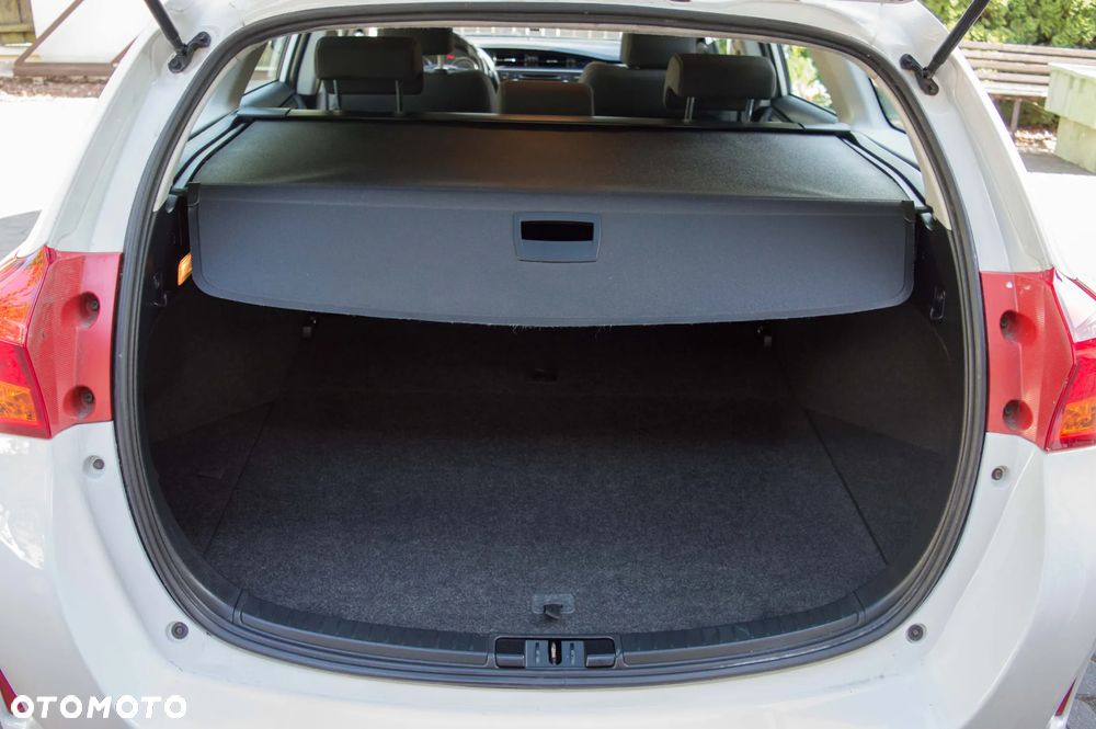 Toyota Auris - 33