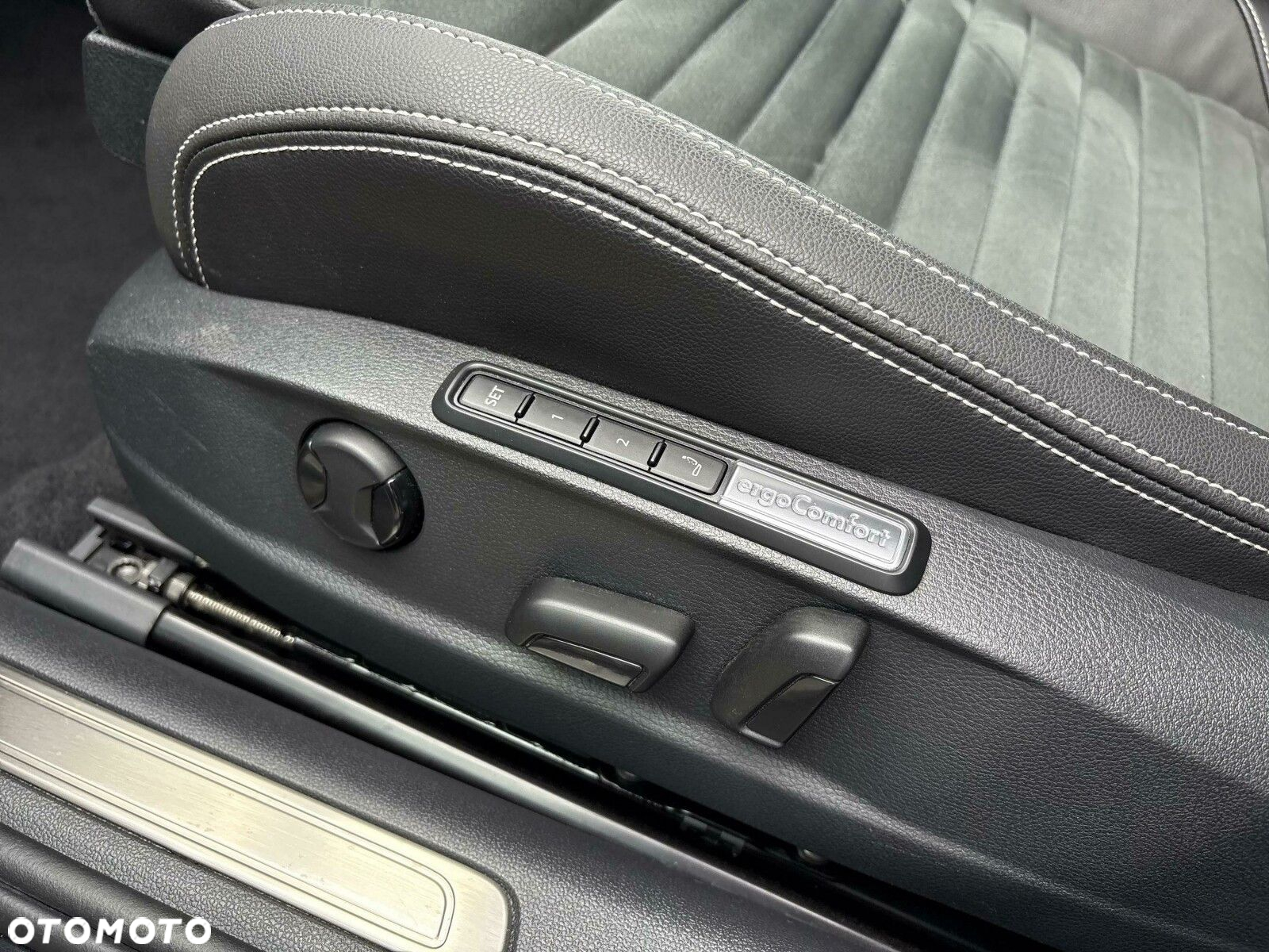 Volkswagen Passat 2.0 TSI Elegance DSG - 10
