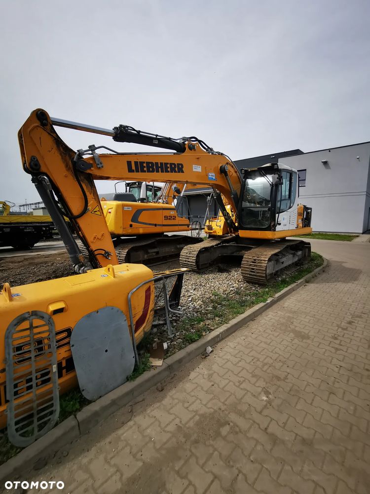 Liebherr R922NLC - 1