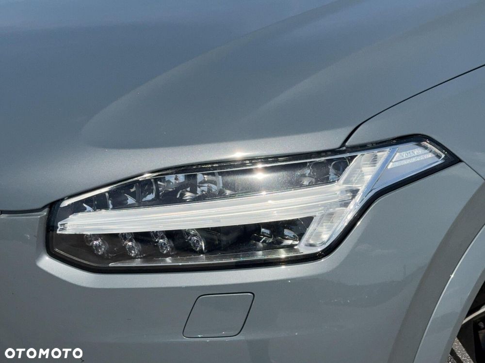 Volvo XC 90 - 9