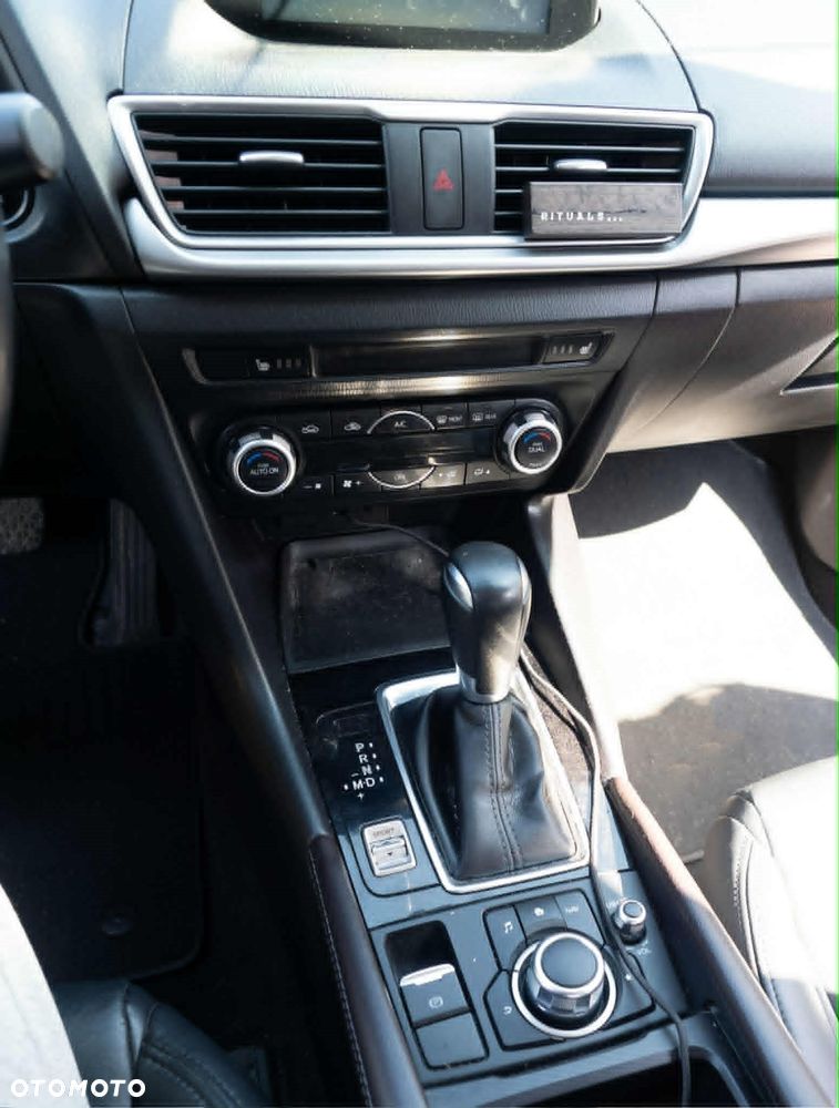 Mazda 3 - 13