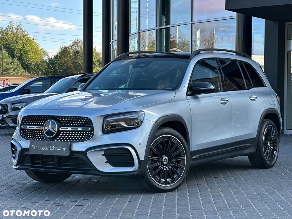 Mercedes-Benz GLB - 1