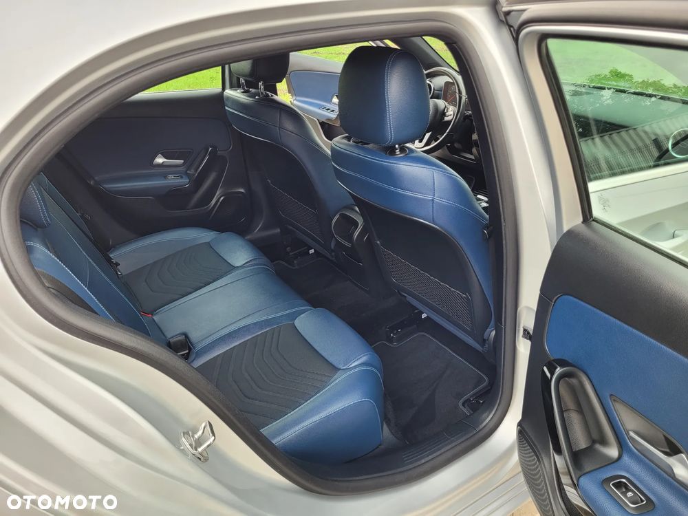Mercedes-Benz Klasa A 180 d 7G-DCT Edition 1 - 15