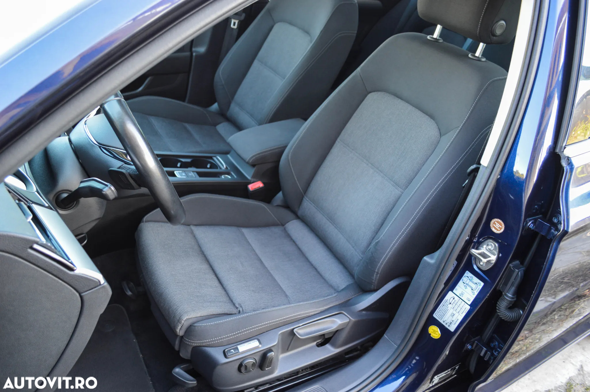 Volkswagen Passat Variant 2.0 TDI DSG (BlueMotion Technology) Comfortline - 31