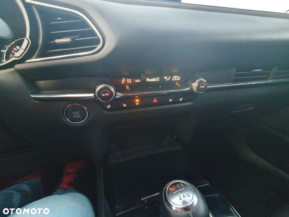 Mazda CX-30 2.0 mHEV Hikari AWD - 24