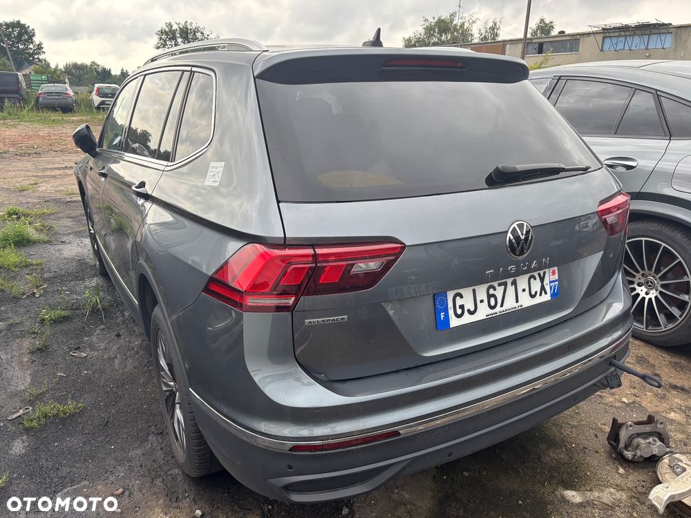 Volkswagen Tiguan Allspace 2.0 TDI Elegance DSG - 2