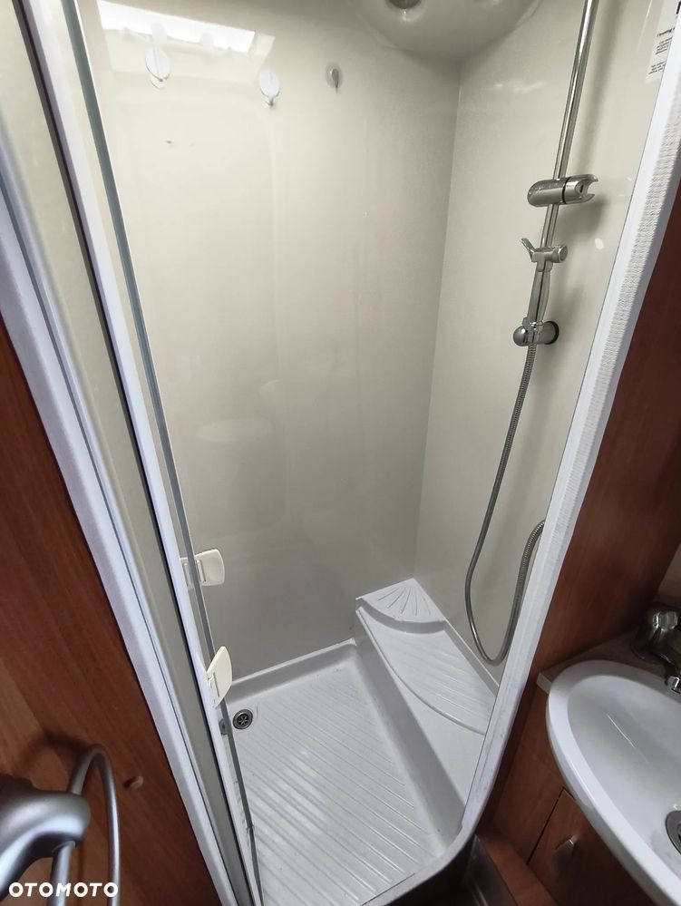 SWIFT CHARISMA 565 - 25