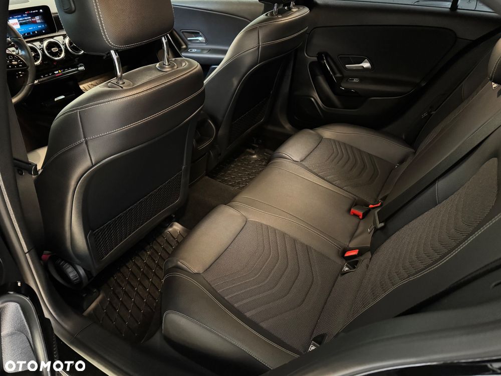 Mercedes-Benz Klasa A 180 d 7G-DCT Progressive - 14